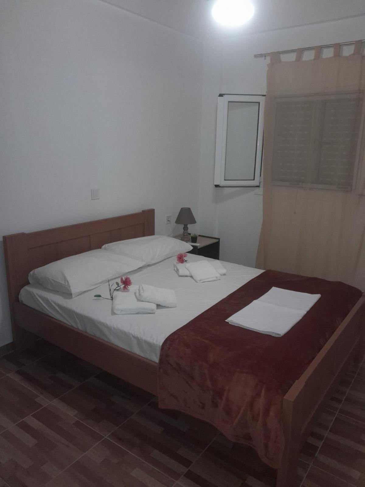 Sofia'S Rooms Himare Exteriör bild