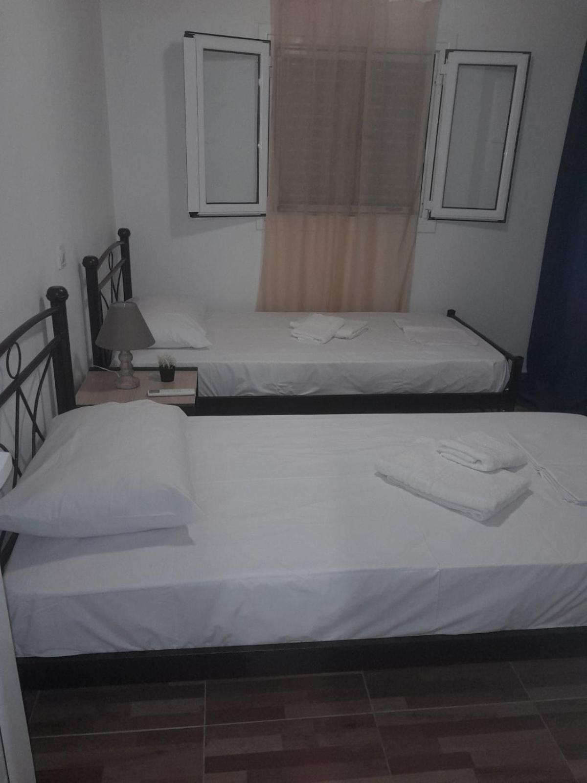 Sofia'S Rooms Himare Exteriör bild