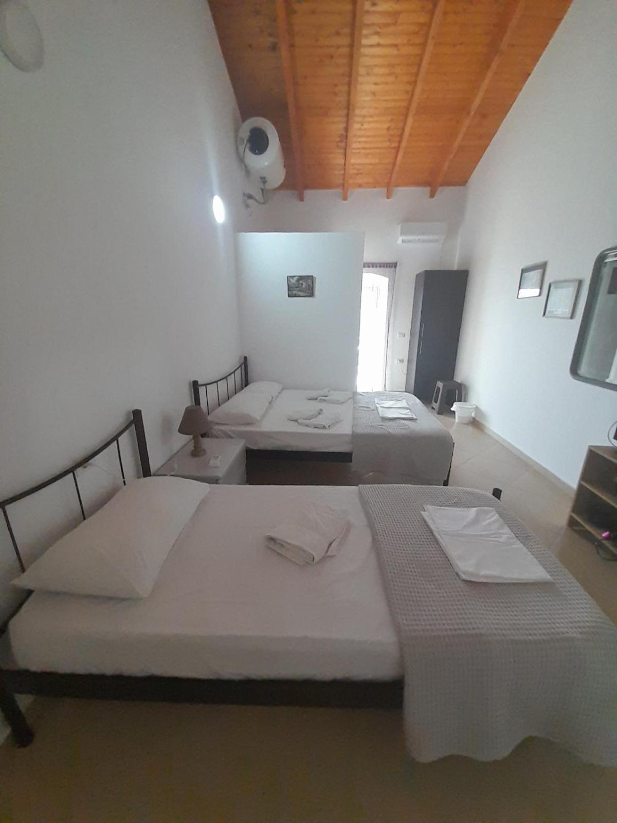Sofia'S Rooms Himare Exteriör bild